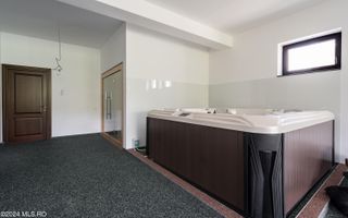 BRANESTI - HUNTER MANSION, VILA PREMIUM 600 MP, LOT 2200 MP, LA LAC! - Poză 8