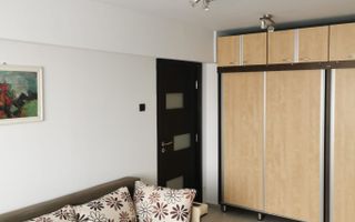 De inchiriat apartament cu 3 camere , Tineretului sector4 - Poză 1