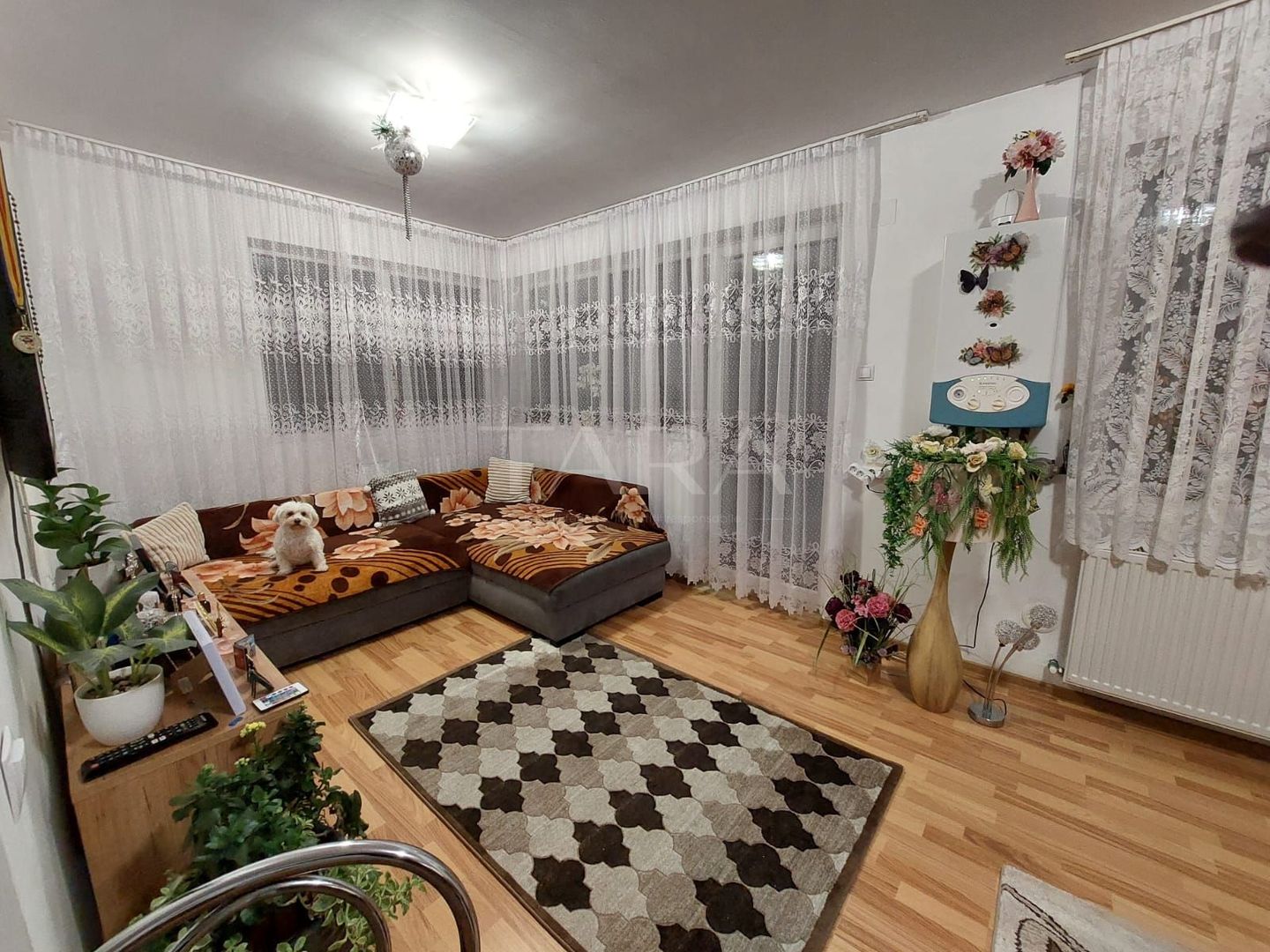 Apartament cu 3 camere de vânzare în zona Luxor - Poză 5