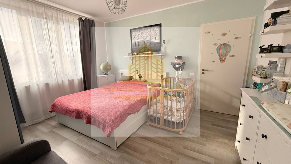 Apartament nou, luminos, cu curte proprie și parcare inclusă - Poză 2