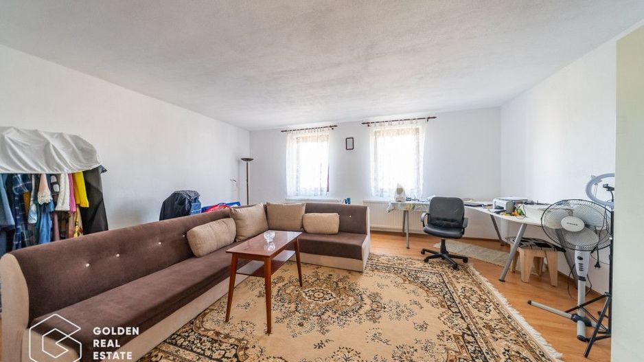 Casa 4 camere si mansarda, teren 1014 mp, comuna Vladimirescu - Poză 4