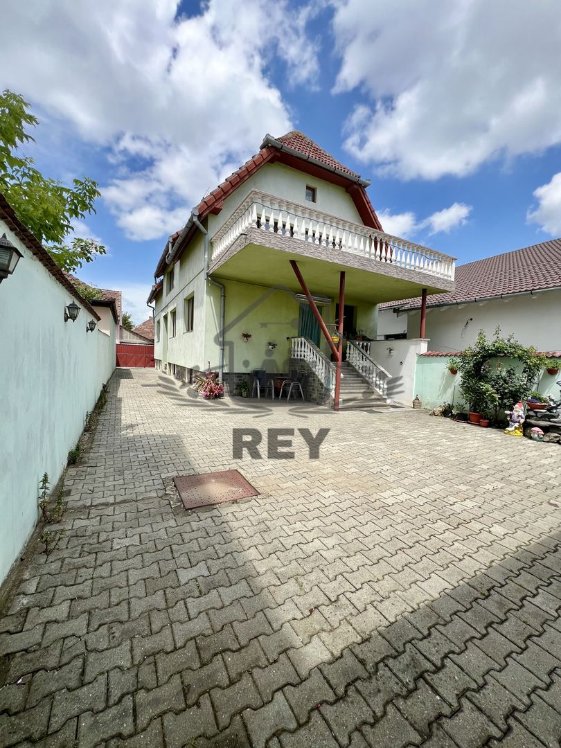 Casa de vanzare 6 camere zona Piata Cluj/Kogalniceanu/Turnisor - Poză 1