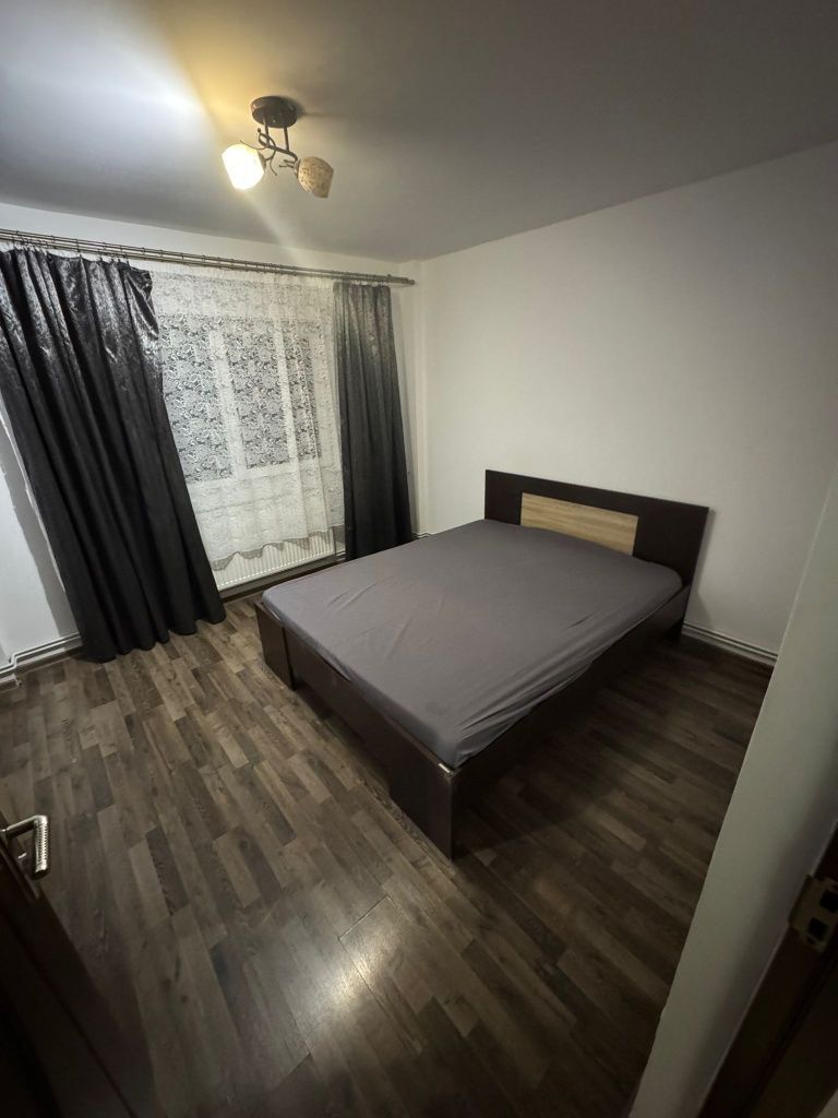 Apartament 3 camere 1 Mai - Poză 3