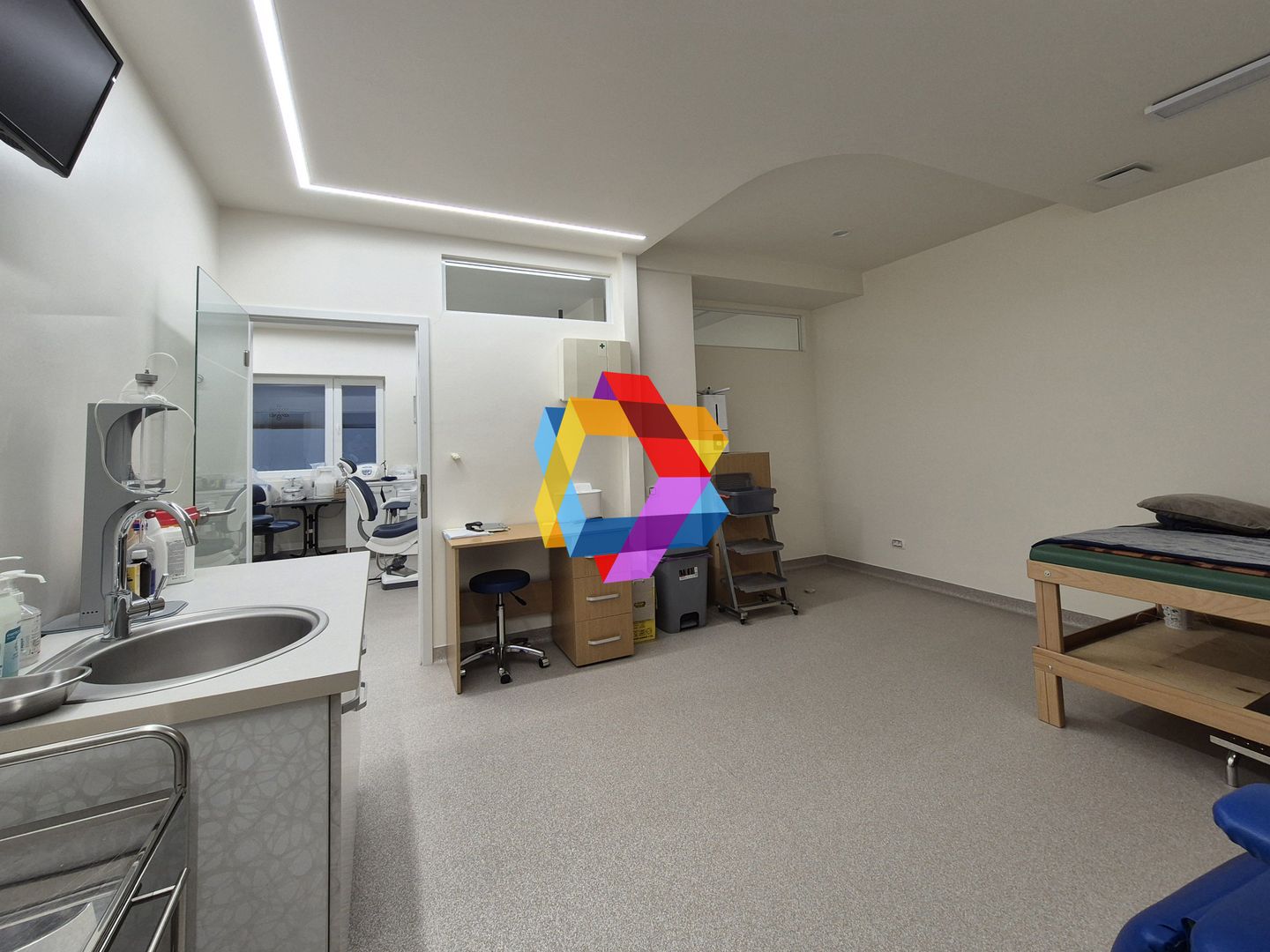 Clinica medicala finisaje premium - 120 mp - Poză 7