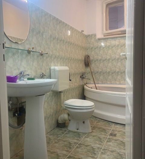 Apartament decomandat zona SINAIA - Poză 17