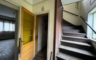 De vanzare casa, atelier fierarie, 4 anexe - 2507 mp in Manastirea Humorului - Poză 7