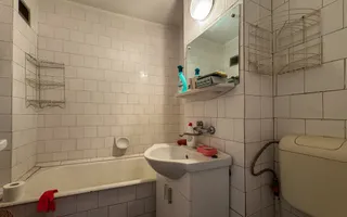 4 camere decomandate, etaj intermediar Piata Ion Mester - Poză 11