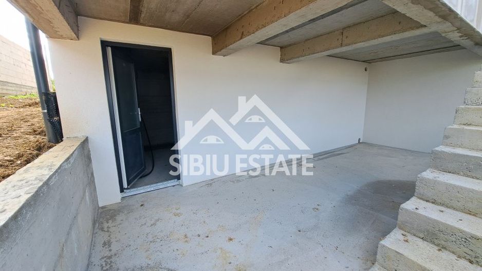 Casa noua cu pivnita  Sibiu Calea Cisnadiei - Poză 10