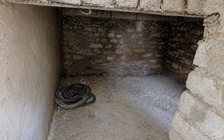 Garaj solid cu subsol mare – perfect pentru mașină sau depozitare. - Poză 12