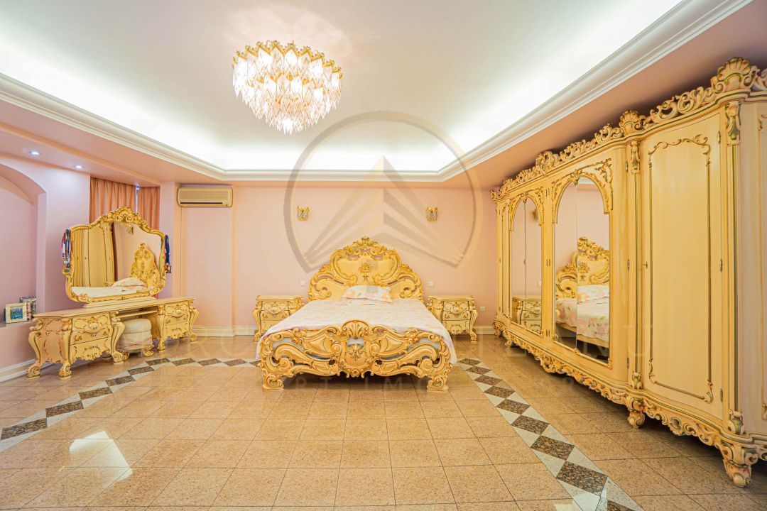 Ultracentral -Cladire impozanta  D+P+2E. - Poză 19