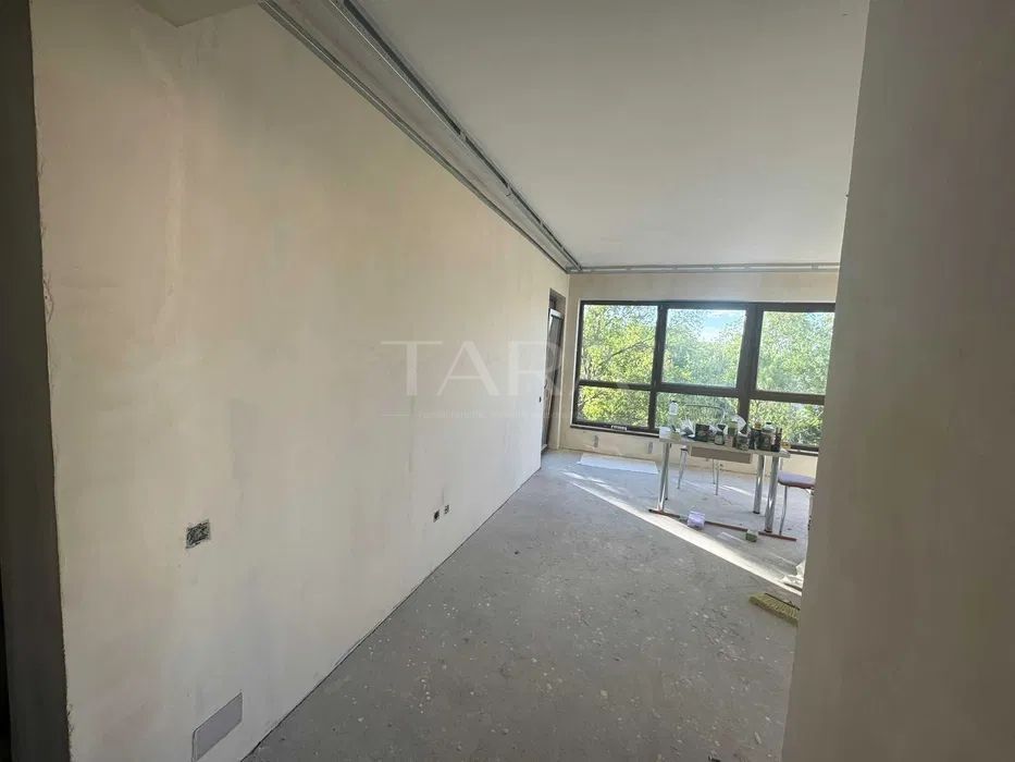 Apartament cu 3 camere în Andrei Mureșanu - Poză 1