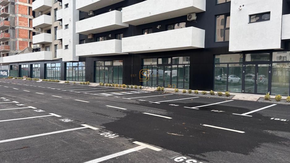 Spatiu comercial excelent, 200 mp, vitrina ampla, locuri de parcare - Poză 2