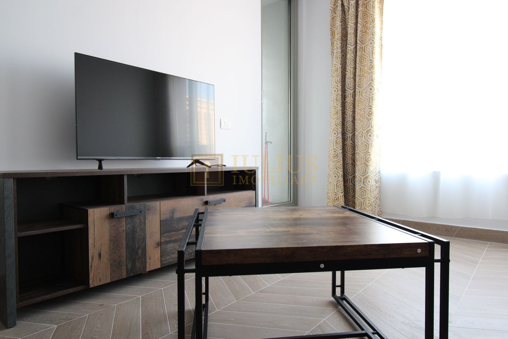 ISHO - Take Ionescu; 2 camere, mobilate modern. - Poză 3