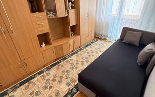 3 camere, situat in Complexul Studentesc, studenti, centrala proprie. - Poză 11