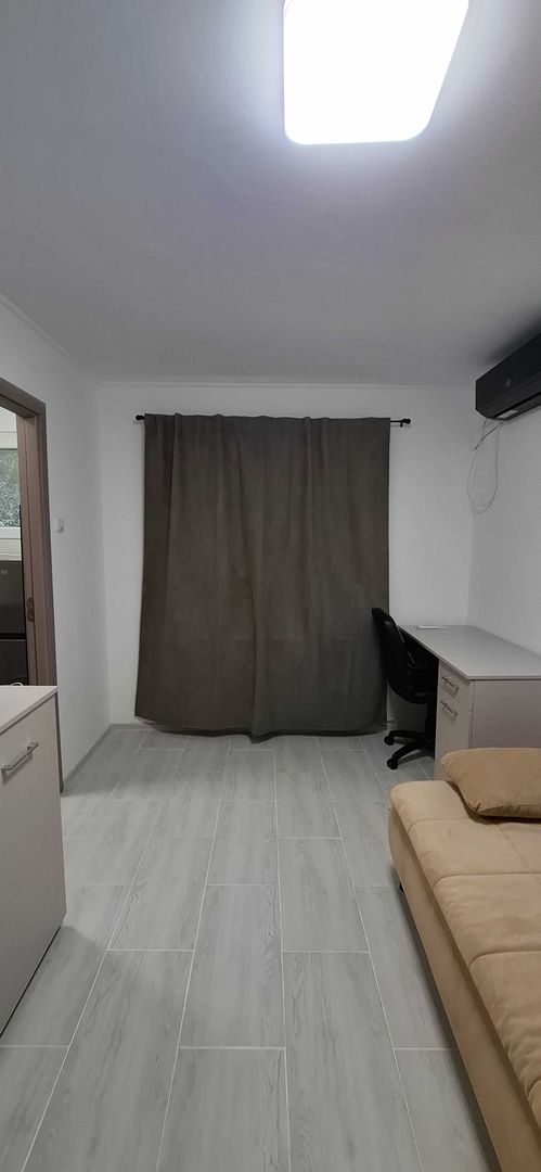 Garsoniera RENOVATA de vanzare Parcul Drumul Taberei - Poză 1