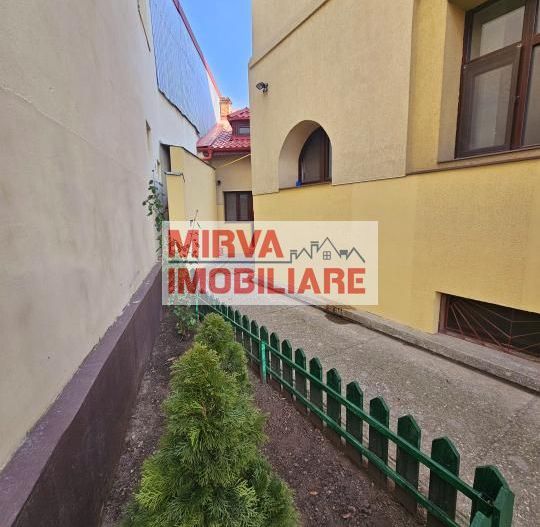 🏢 Spațiu de birouri – 5 camere, 3 băi – Mansardă vilă, Central - Poză 82