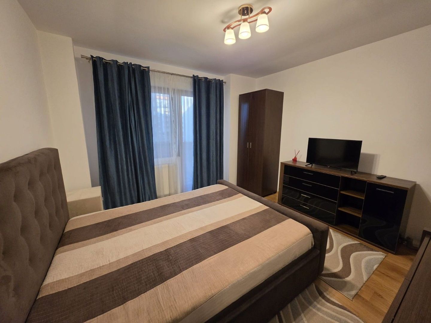 Apartament modern 3 camere Torontalului, Parcare subterană - Poză 6