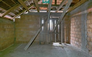 Proprietate impresionantă între Curtici și Macea - Poză 23