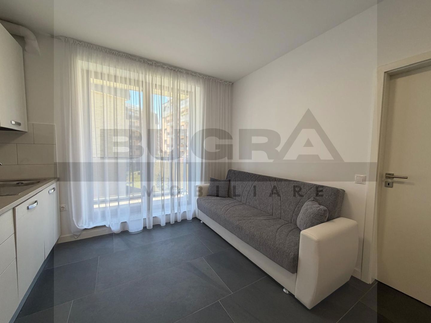 Apartament 2 camere, decomandat, Garaj inclus, Complex Beta Residence - Poză 2