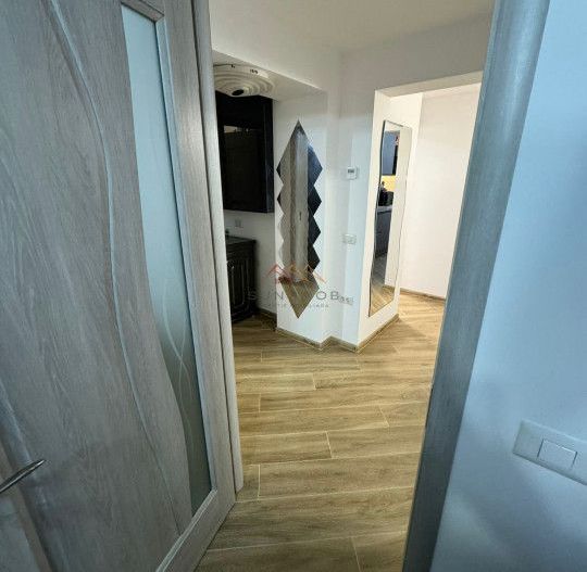 Apartament 3 camere, decomandat, ultracentral, mobilat si utilat - Poză 11