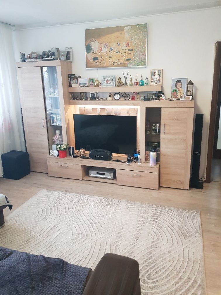 APARTAMENT MOBILAT ZONA BRANCOVEANU - Poză 1