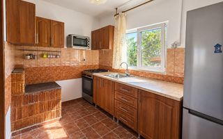 Casă cu 3 camere, anexe și livadă – Lopatnița, Șoimari - Poză 9
