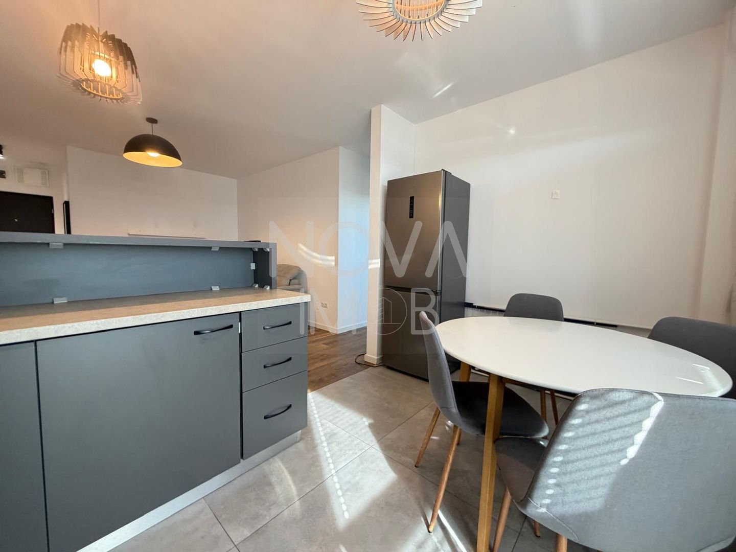 Apartament 3 camere, 2 balcoare, Calea Surii Mici - Poză 5