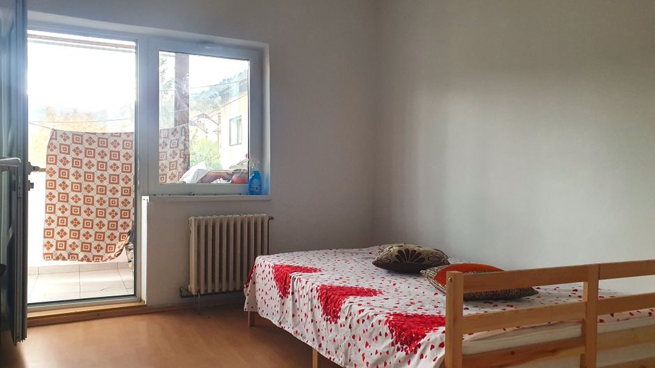 Apartament cu 2 camere de închiriat,  pet-friendly 🐾– zona Răcădău - Poză 11