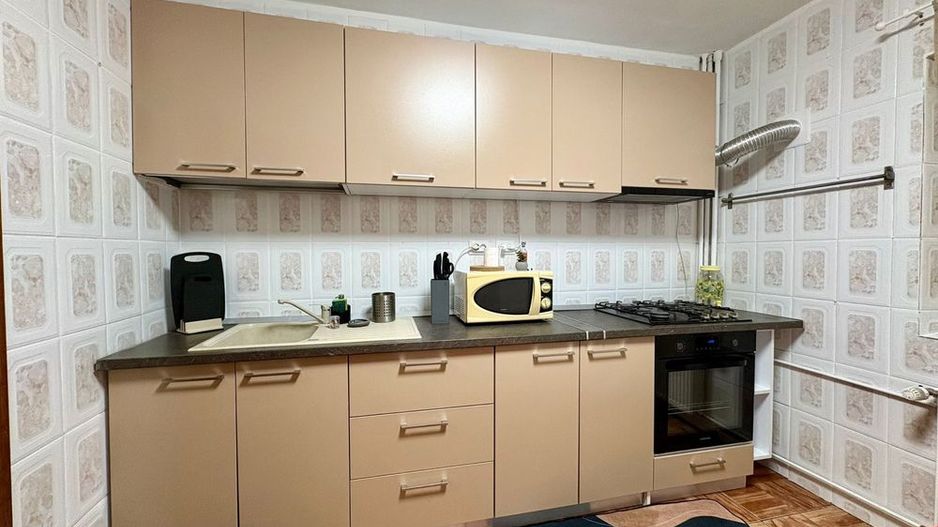 3 camere modern, proaspăt renovat, stradal Calea Vitan - Poză 5