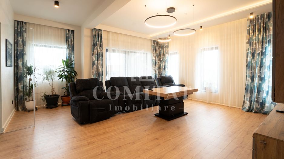 Casă generoasă la intrarea în cartierul Făget - Poză 3