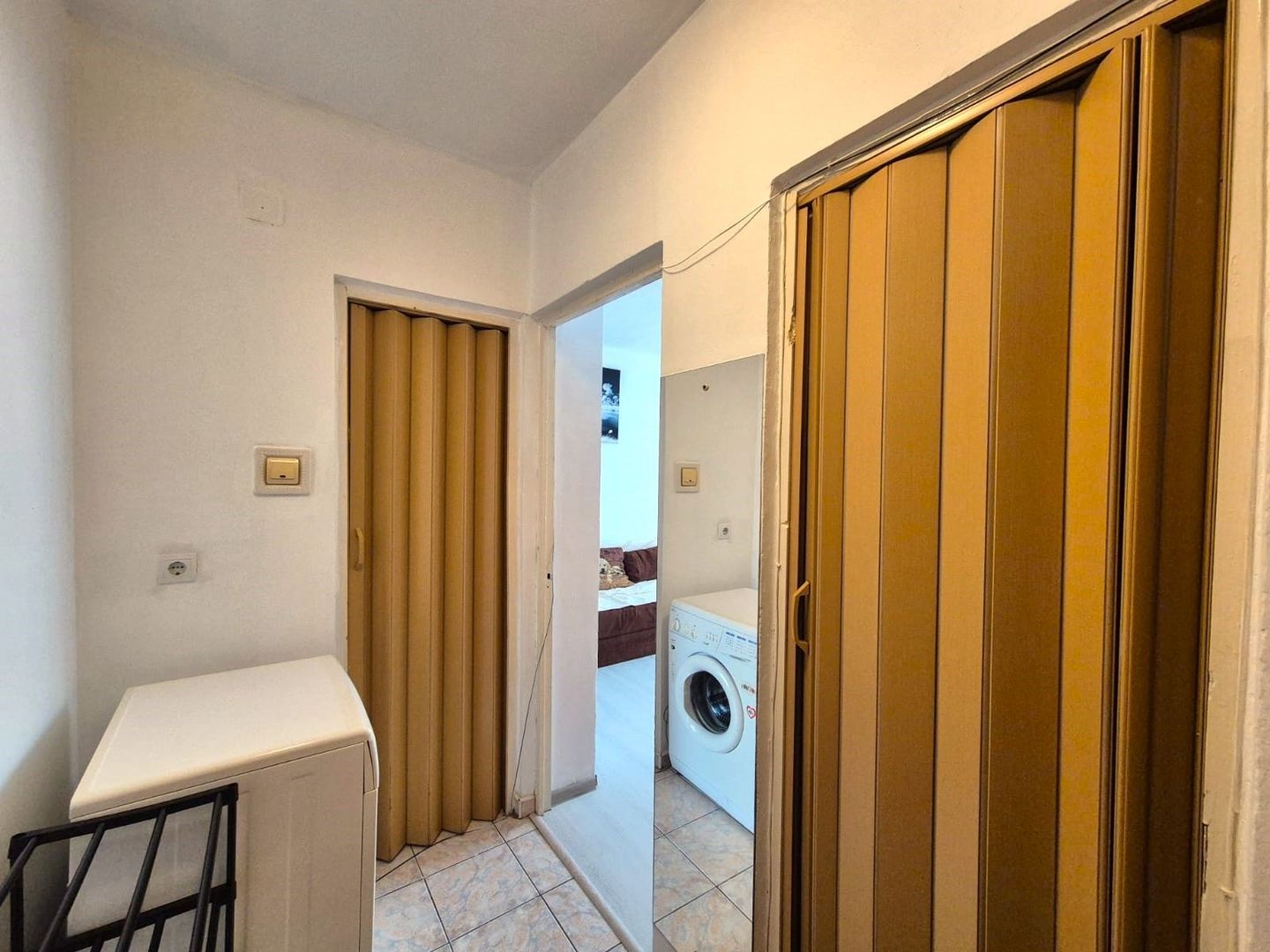 Exclusivitate - garsoniera cu centrala proprie - Poză 7