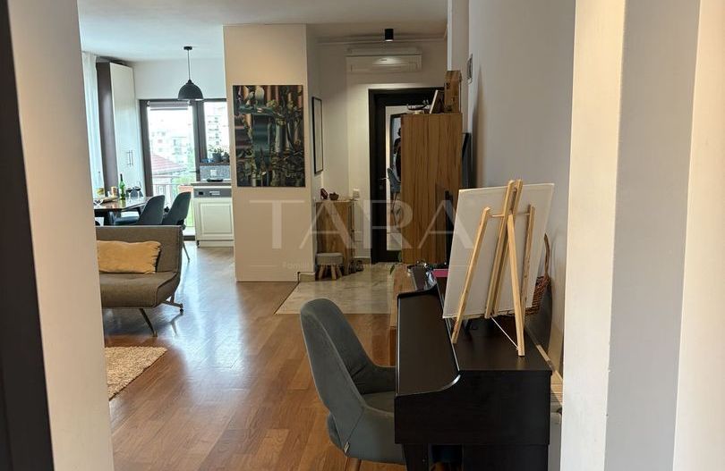 Apartament singur pe etaj, 2 balcoane și parcare, Andrei Mureșanu. - Poză 4