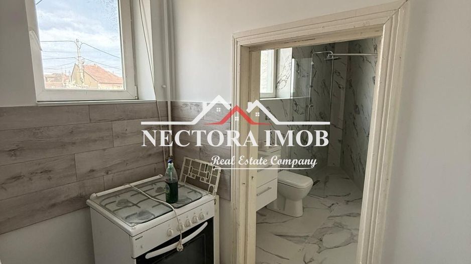 NECTORA IMOB-Apartament la casa, curte proprie, 86 mp, Parcare, 3 cam. - Poză 9
