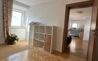 Apartament central – luminos și primitor | 2 dormitoare + living cu bucătărie - Poză 11