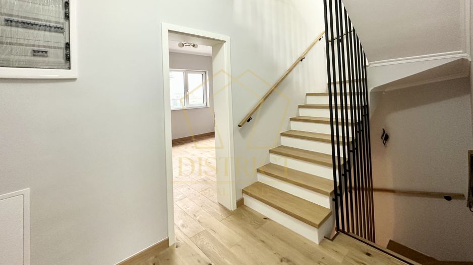 Case insiruite cu 4 si 5 camere | Sacalaz - Poză 4