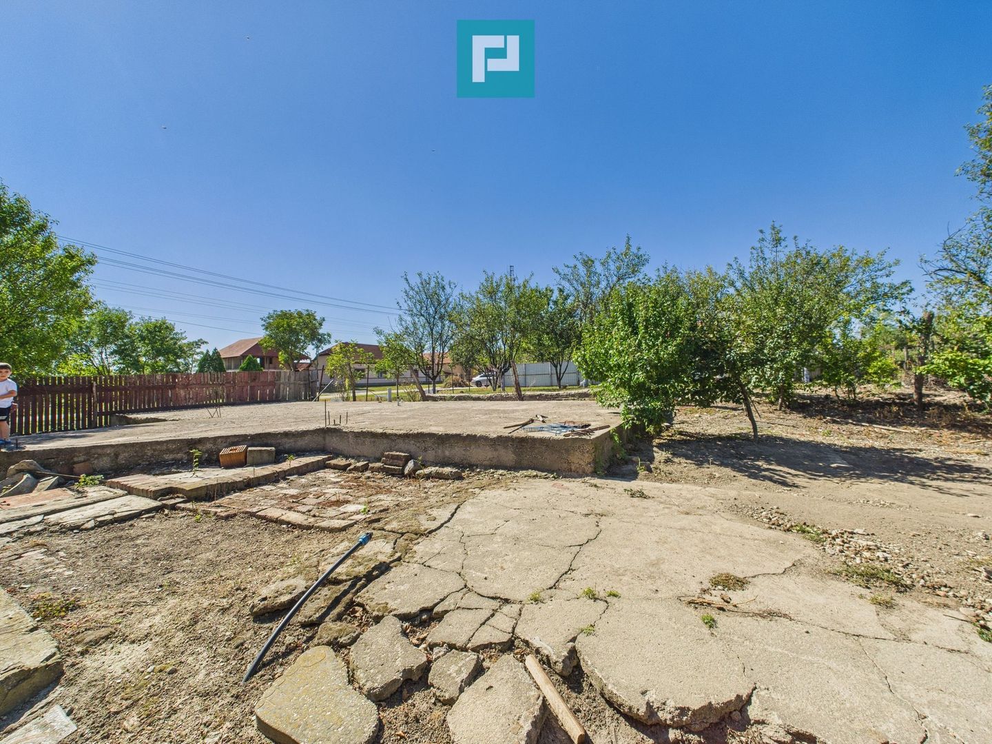 Casă și teren în Moravița, Timiș-poziție excelentă - Poză 11