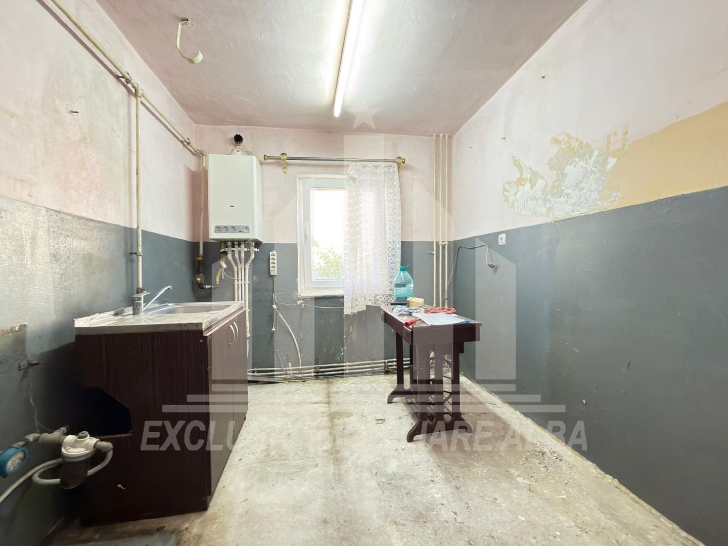 Apartament 2 camere | 50 mp | De renovat | Cetate-Mercur - Poză 3