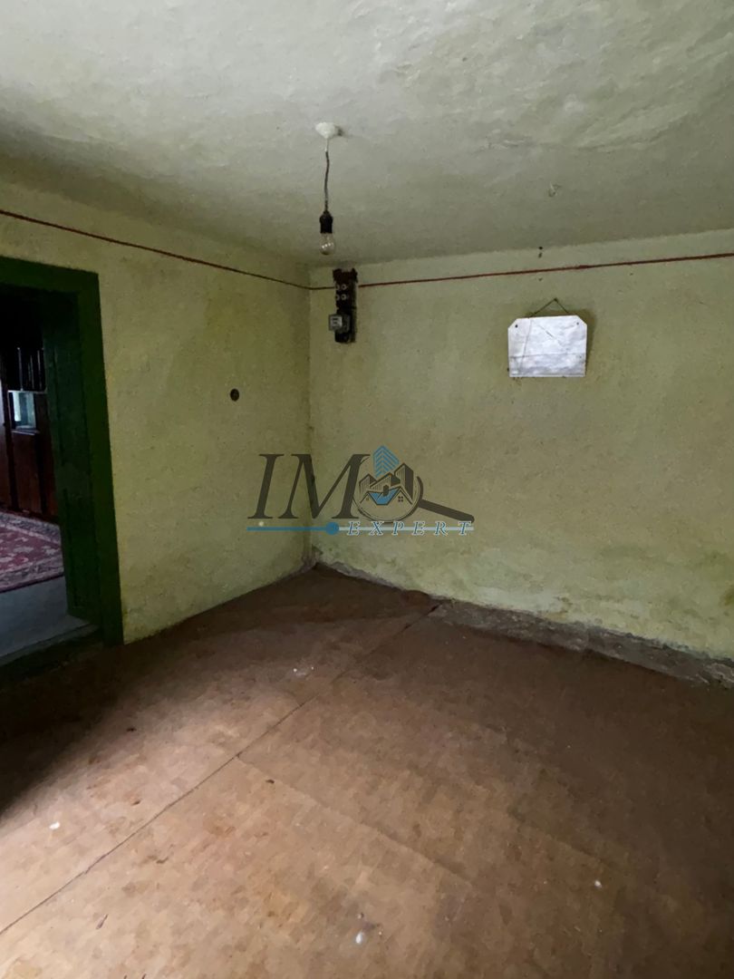 Casa bătrânească de vânzare în Ohaba - Poză 3