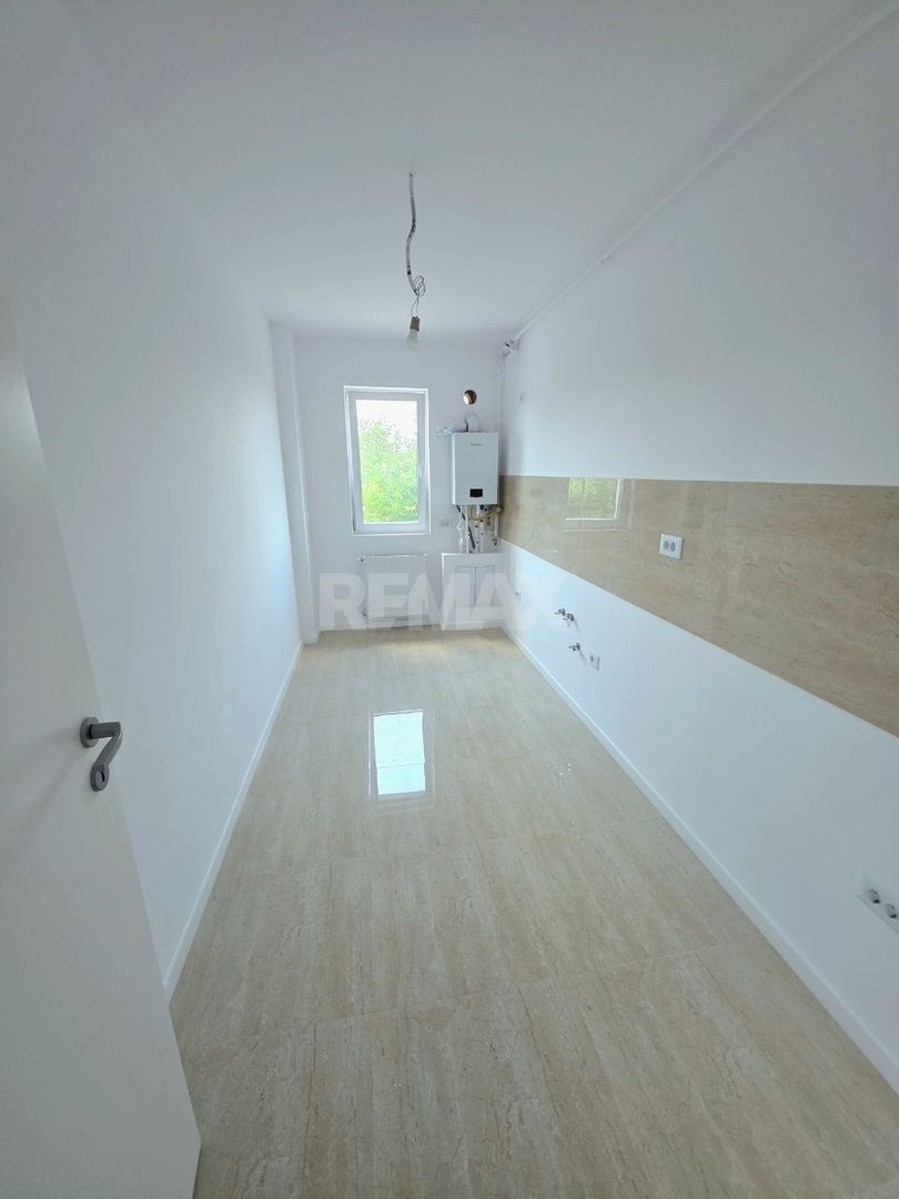 Apartament cu 3 camere în București, România - Poză 4