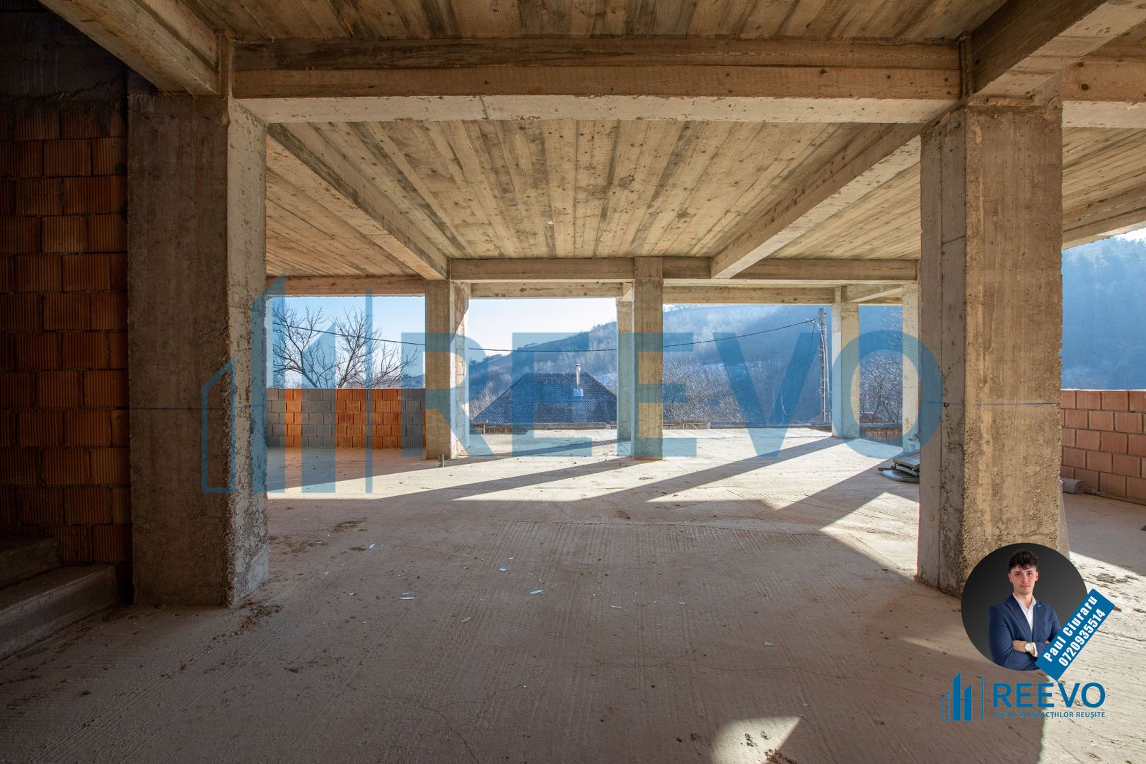 Pensiune/Vilă la roșu P+E+M în Sărata - Poză 13