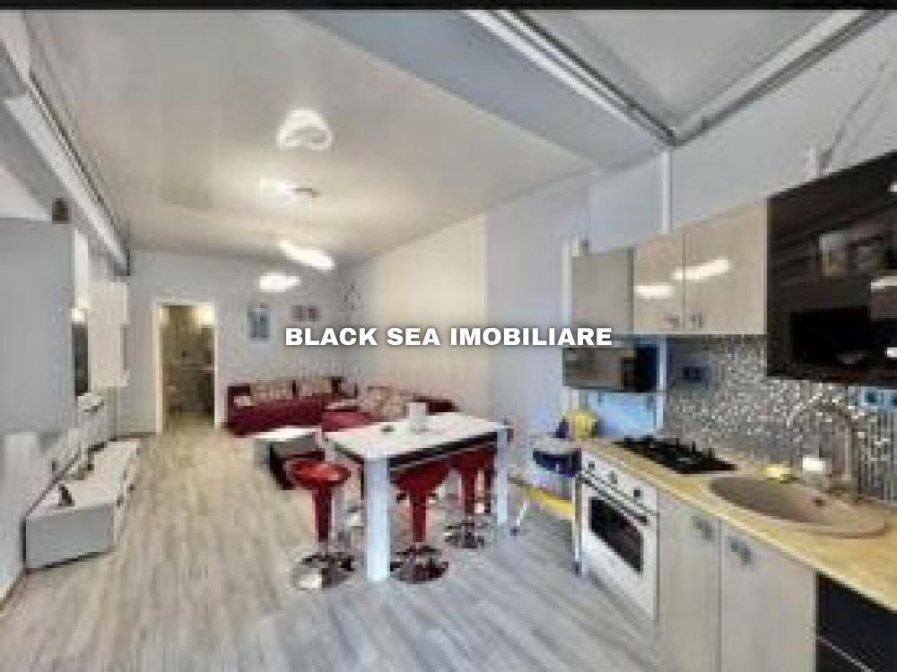 Apartament 2 camere de vanzare, Prima linie la mare.- Ocazie - Poză 4