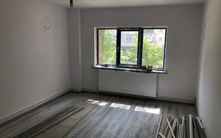 Apartament 4 camere decomandat centrala 83mp renovat etaj 1 Craiovita - Poză 1