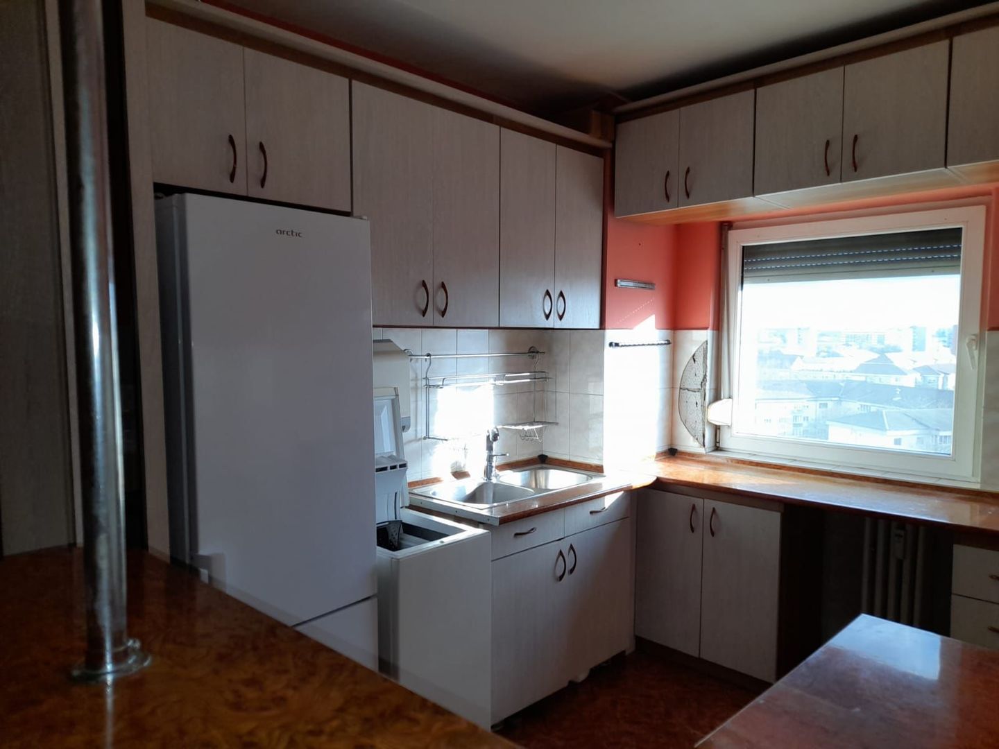 Apartament cu o camera, de vanzare, situat in zona Dacia, Oradea. - Poză 12