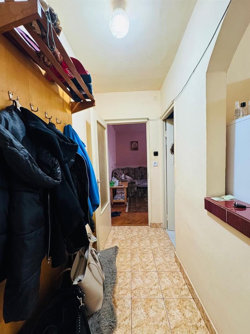 Apartament 2 camere semidecomandat Razboieni - Poză 8
