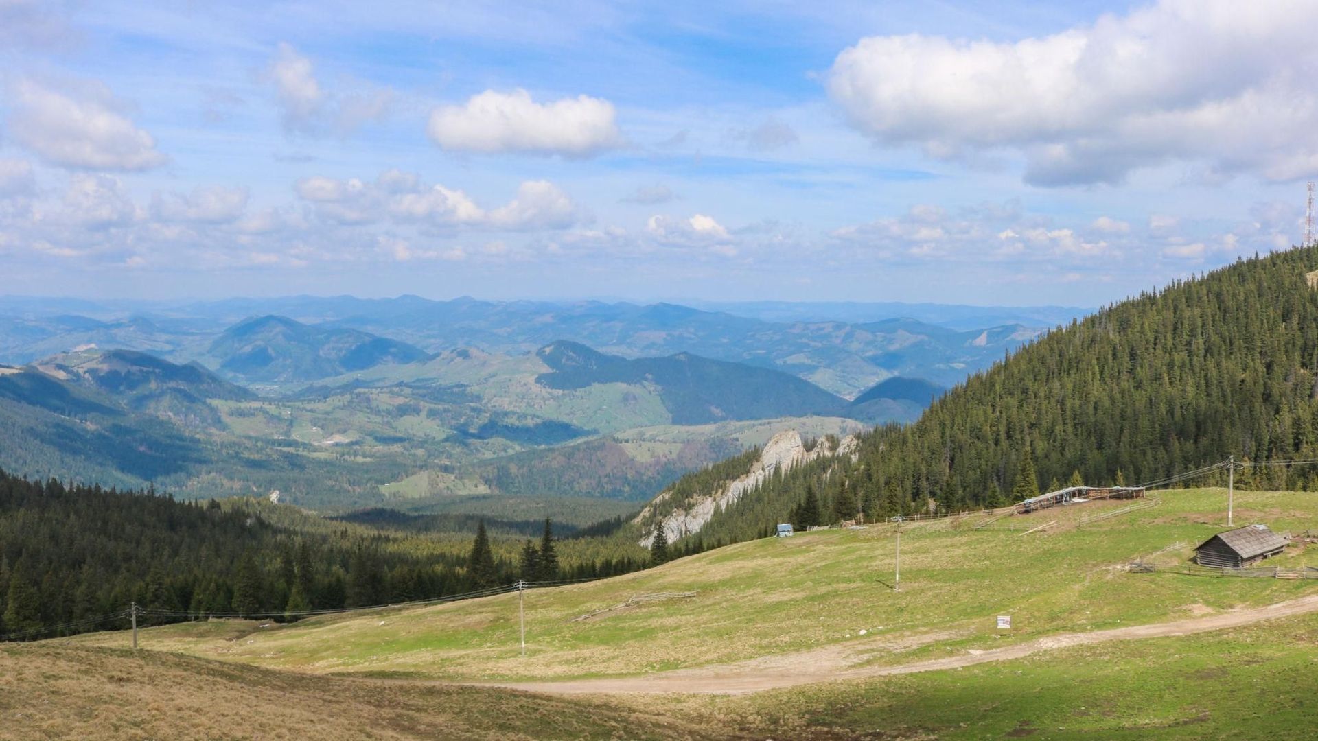 Teren 4,46 ha pentru resort / cabane – Vatra Dornei, intravilan + extr - Poză 3