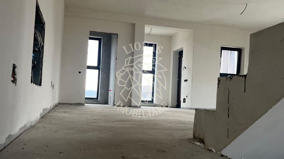 Doua case in Duplex 4 camere 183 mp-teren 295 mp-Dezmir Jud. Cluj - Poză 10