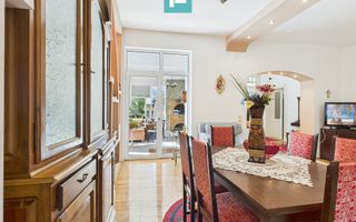 Casă cu piscină și teren generos, Sântana - Poză 23