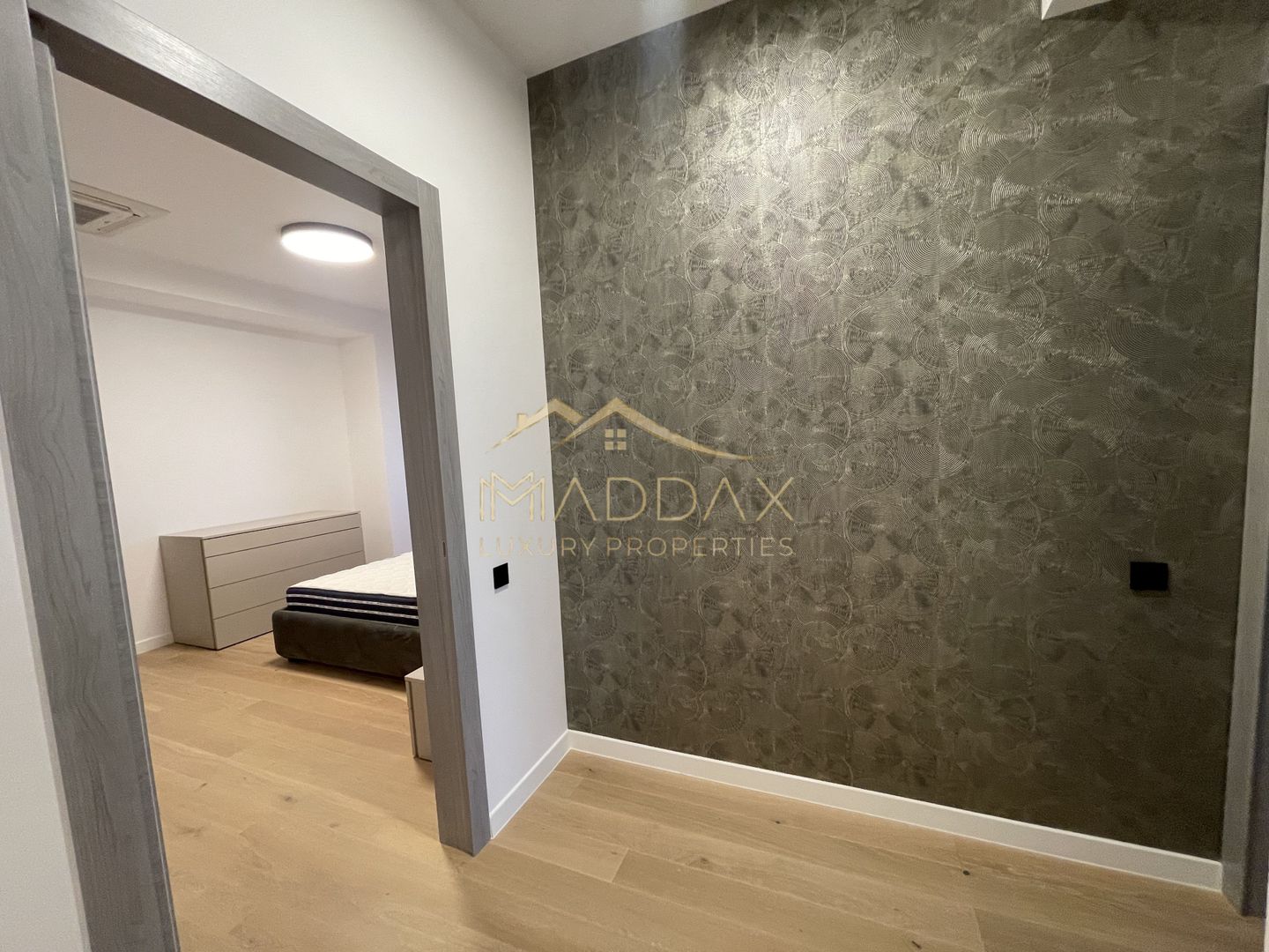 **APARTAMENT ELEGANT** FLOREASCA **CU VEDERE SPECTACULOASA CATRE LAC - Poză 9