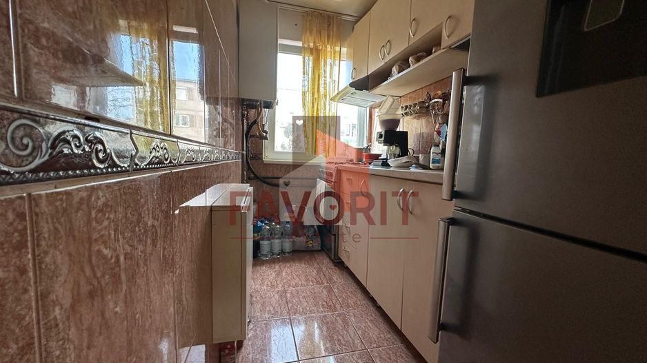 4 camere | etaj intermediar | centrala proprie | mobilat si utilat | boxa | - Poză 4