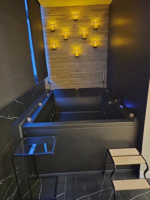 Studio Ultramodern cu Jacuzzi, Mobilat și Utilat Complet - Poză 3